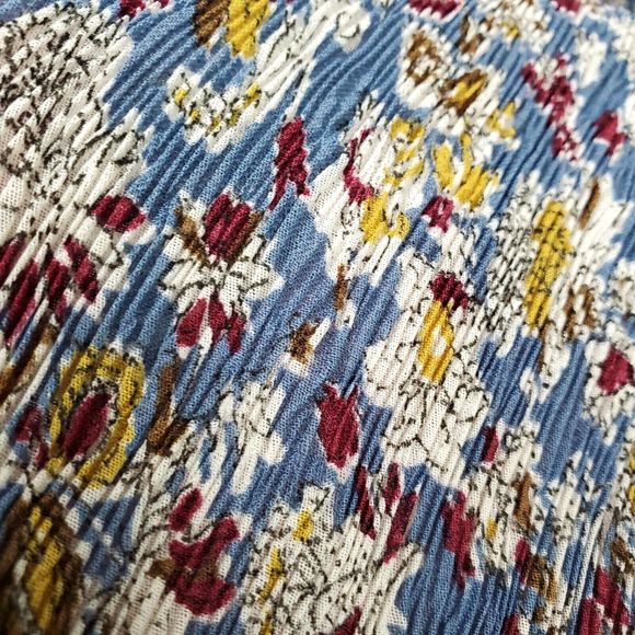 Angie Blouse‎ Top Blue Floral Beaded Womens M - Picture 4 of 11